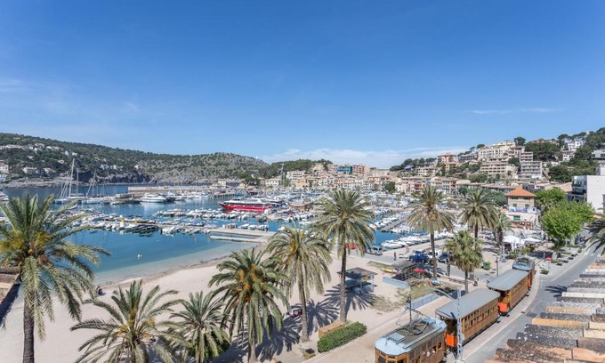 Puerto de Soller Hotel | Oceanfront Escape at FERGUS Style Soller Beach Hotel