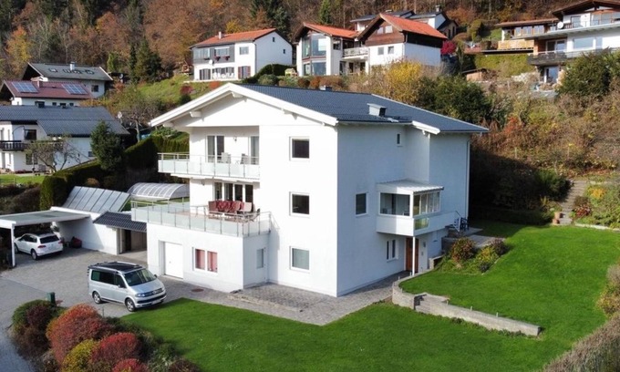Steindorf am Ossiacher See Apartment | Family-Friendly Ferienhaus Oberdachstein - Ideal Getaway