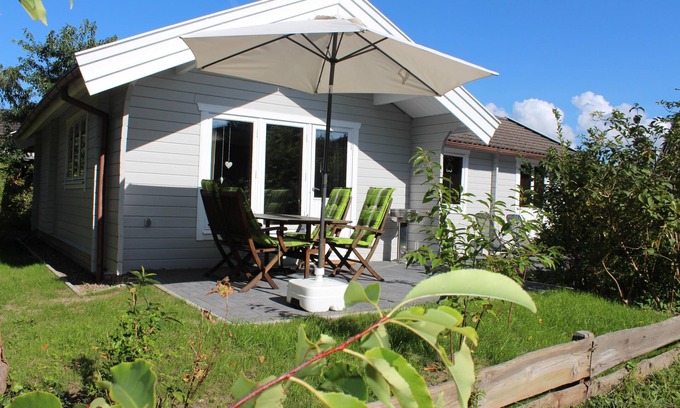 Neufeld House | Guest Rated 10/10: Beachfront Vacation at North Sea Retreat