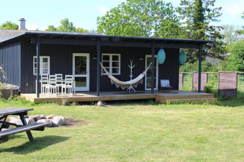 Store Heddinge House | Discover Family-Friendly Feriehus i Holtug with Kitchen