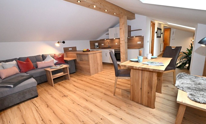 Ramsau Apartment | Cozy Hochalm Retreat with Spa & Balcony for Two