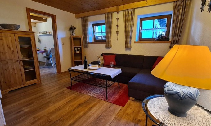 Ramsau Apartment | Cozy Ferienwohnung Nr. 3: Perfect for Couples with Terrace