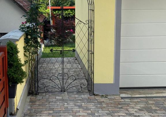 Bad Saeckingen Apartment | Pet-Friendly Ferienwohnung Bergsee with Hot Tub & Fireplace
