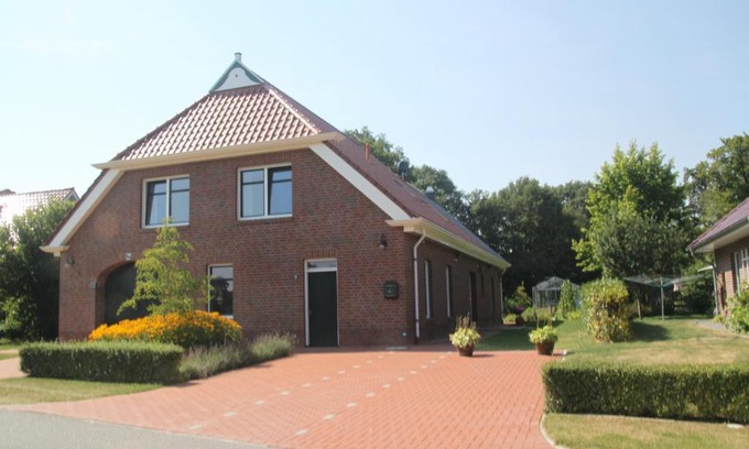 Rhauderfehn House | Child-Friendly Ferien Wohnung Ellis - Rated 9.2 by Guests