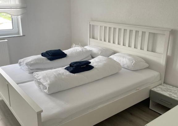 Waldau Apartment | Cozy Ferienwohnung in Kassel Waldau - Family Friendly Stay
