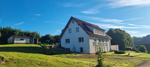 Herzberg am Harz Apartment | Pet-Friendly Apartmenthaus Haus am Grün 2: Guest Rated 9/10