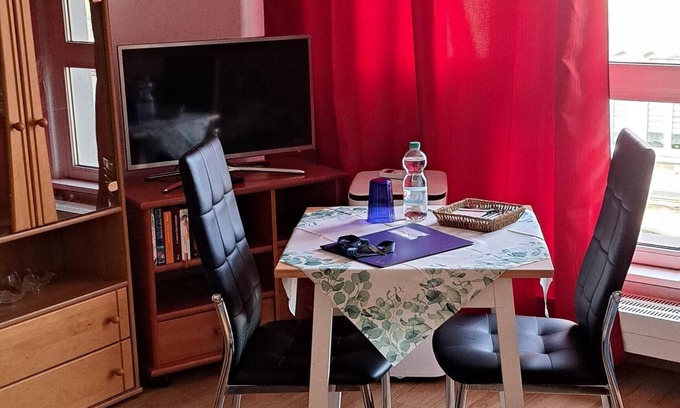 Plagwitz Apartment | Comfortable Ferienapartment Leipzig-Plagwitz with Kitchen
