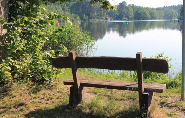 Schorfheide Apartment | Pet-Friendly Ferienappartement am See III with Ocean Views