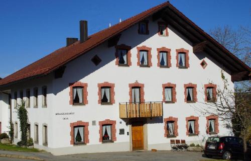 Finsterau Apartment | Child-Friendly Retreat at Ferienappartements Fam. Haselberger
