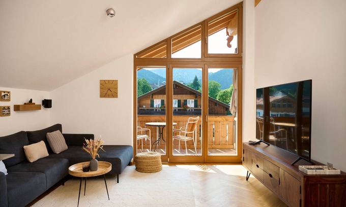 Bad Wiessee Apartment | Experience Nature at Ferienappartment Dirndl - Ideal Getaway
