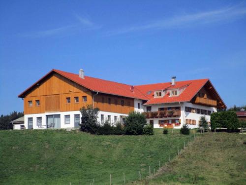 Fuessen Apartment | Family-Friendly Ferienbauernhof Köpf with 9.8 Guest Rating
