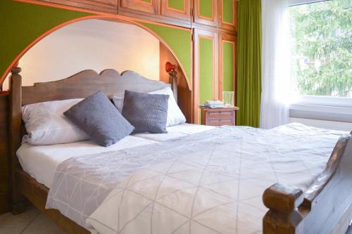 Champfer Apartment | Mountain Retreat with Pool, Sauna & Great Guest Ratings
