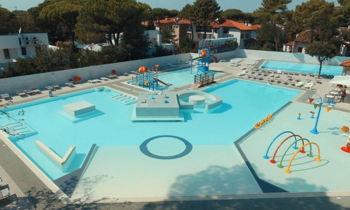 Lido di Spina Apartment | Pet-Friendly Vrbo Property with Ocean View and Pool