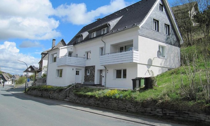 Silbach House | Cozy Ferienhäuser Bergfreiheit: Family-Friendly Retreat