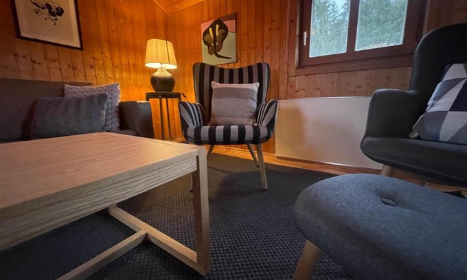 Postmuenster House | Ferienhäuser in Postmünster am See, mit eigenem Garten, mit Vierbeiner!