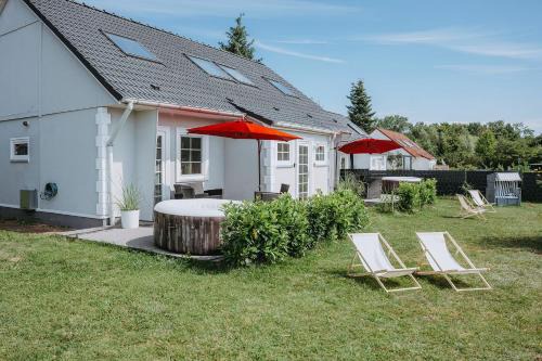 Luetow House | Relaxing Retreat at Ferienhäuser Insel Usedom Haus Mila