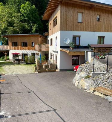 Oberaichwald House | Family-Friendly Ferienhaus Karlchen with Pet Amenities