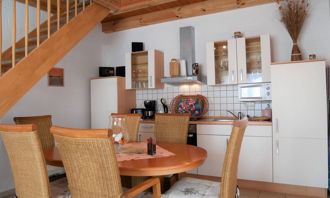 Neppermin Apartment | Discover Ferienhaus 01: Ocean View Retreat for Families