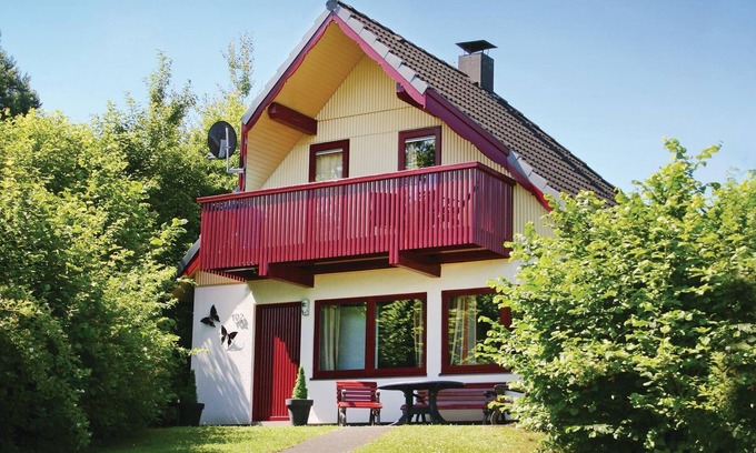 Seepark Kirchheim House | Family-Friendly 3 Bedroom Stay in Kirchheim with Spa