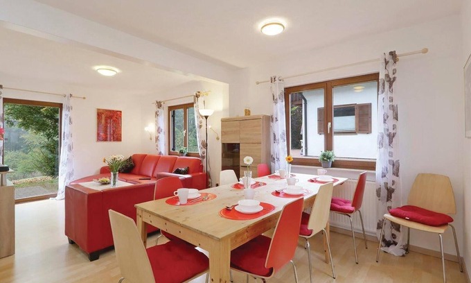 Kirchheim House | Discover a 5 Bedroom Retreat in Kirchheim with Spa & Breakfast