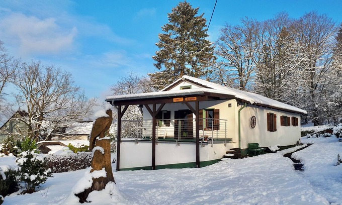 Herscheid Apartment | Family-Friendly Retreat with Kitchen & Comfort for 4