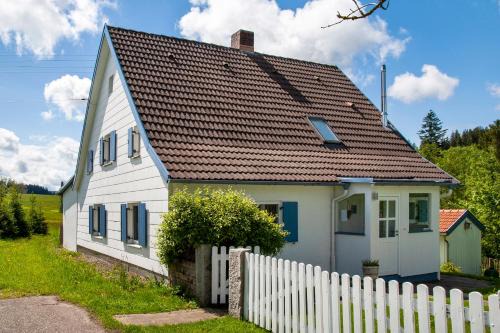 Altusried House | Family-Friendly Retreat at Ferienhaus Allgäuperle