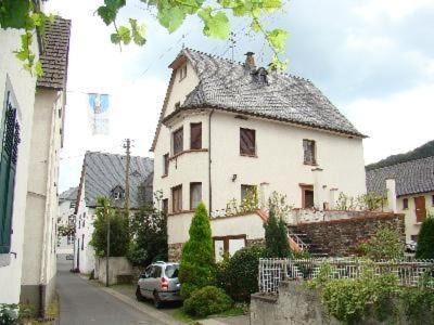 Mesenich House | Family-Friendly Ferienhaus for 8 in Mesenich, Mosel