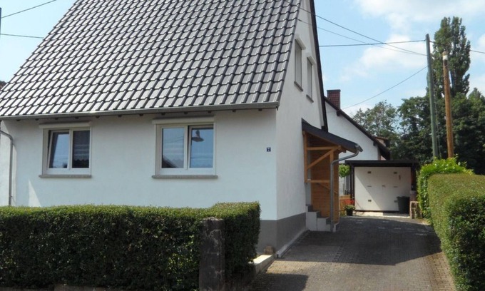Bad Kreuznach District Apartment | Discover Ferienhaus am Felsen: Ocean View & Family Friendly