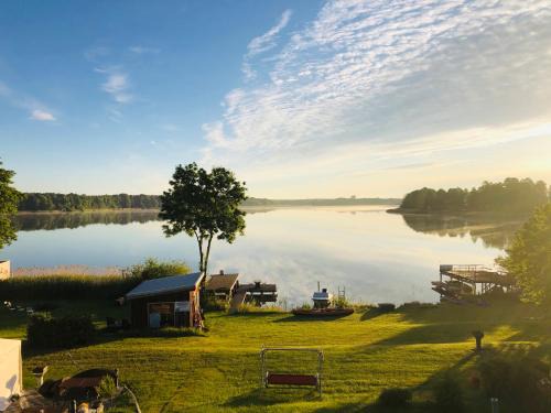 Priepert Apartment | Family-Friendly Ferienhaus Am Großen Priepertsee Retreat