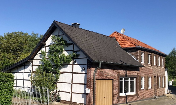 Wassenberg House | Forest Retreat: Ferienhaus Am Meinweg with Pool & Ocean View