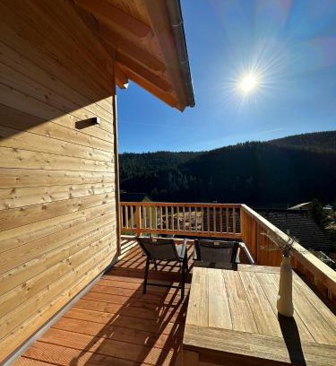 Voehrenbach House | Pet-Friendly Ferienhaus am Sommerberg for Family Getaways