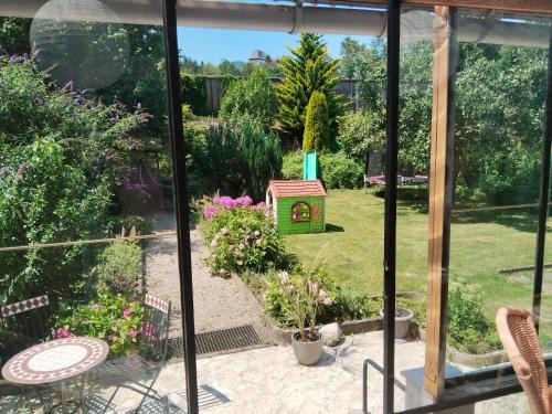 Pidingerau House | Pet-Friendly Retreat at Ferienhaus am Staufeneck - 9/10 Rated