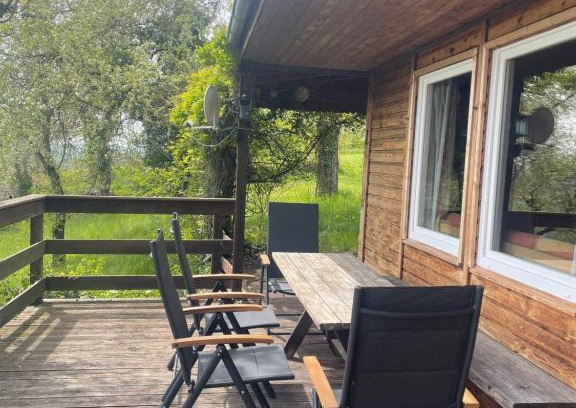Naumburg House | Family-Friendly Retreat at Ferienhaus am Steinmeister Turm