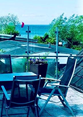 Loissin Apartment | Oceanfront Ferienhaus am Strand with Pet-Friendly Perks