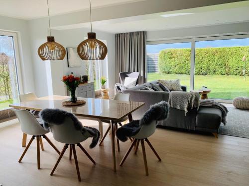 Kronsgaard House | Family-Friendly Ferienhaus Ankerplatz with Kitchen Amenities