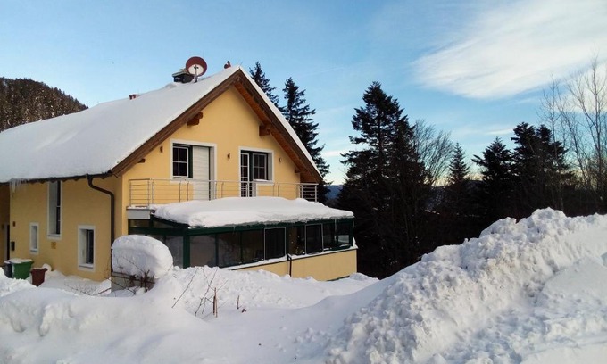 Semmering House | Discover Ferienhaus Anna Semmering: Family-Friendly Retreat