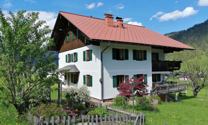 Gosau Apartment | Pet-Friendly Ferienhaus Asserbach - Rated 9/10 by Guests