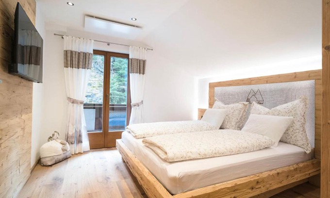 Schmirn House | Family-Friendly Getaway at Ferienhaus Leite Häusl