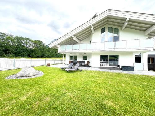 Soell House | Exceptional Oceanfront Escape at Au Villa - 4 Star Retreat