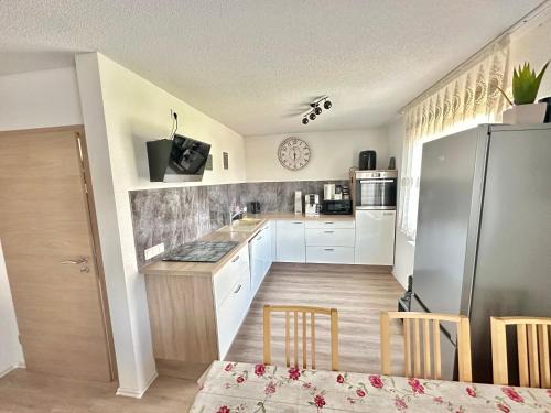 Bad Saeckingen Apartment | Family-Friendly FERIENHAUS AyNa, Steps from Swiss Border