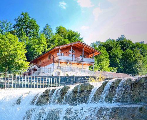 Kiefersfelden Apartment | Top-Rated Fewo Bachperle: Balcony Stay in Alpine Paradise