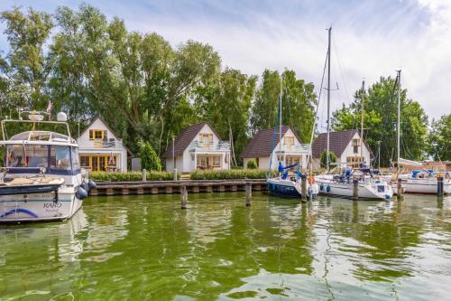 Rankwitz House | Cozy Ferienhaus Buhne 3 at Lieper Winkel, Hafen Rankwitz