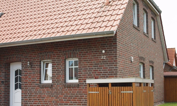 Carolinensiel Apartment | Exceptional Ferienhaus Caro53° Nord with Pool & Family Amenities