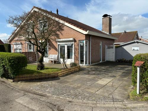 Breskens Apartment | Discover Pet-Friendly Ferienhaus CARPE DIEM with Ocean View
