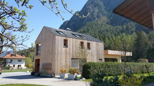 Lienz House | Family-Friendly Ferienhaus Casa Rosa - Lienz, East Tyrol