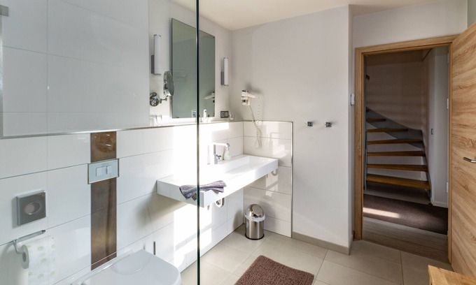 Burg Apartment | Relaxing Retreat at Kauperhof with Ocean View & Spa