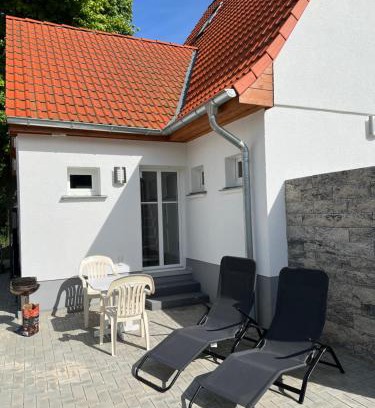Stobnitz Apartment | Relaxing Ferienhaus Constanze Mücheln with Ocean Views