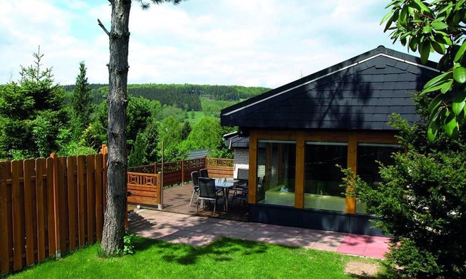 Feriendorf Hennesee House | Family-Friendly Ferienhaus DANA with an 8.5/10 Rating
