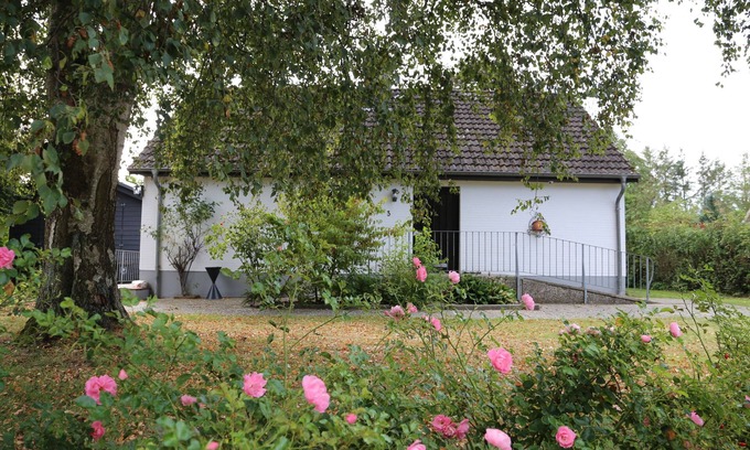 Rabenkirchen House | Perfect Retreat for 10 Guests in Rabenkirchen-Faulück