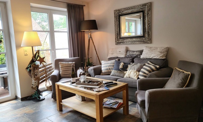 St. Peter-Ording House | Top-Rated Ferienhaus DHH Dat Johannsen Hus with Ocean Views